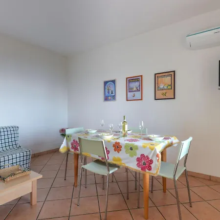 דירה Giulia-1 By Interhome קאפוליברי